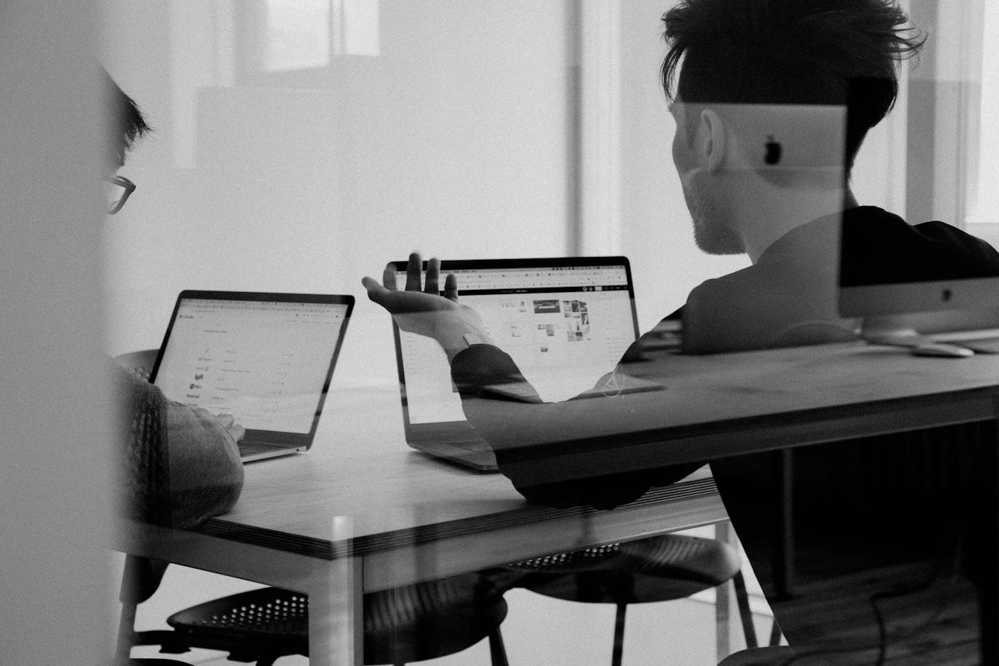 Đội ngũ & lớp học Marketing Du Kích